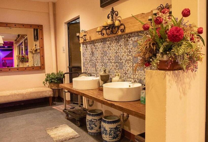 Hotel Js Pension House