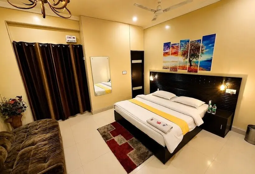 ホテル Karnal Inn