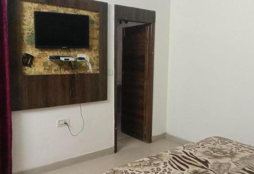 בית מלון כפרי Vanya Palace By Wb Inn