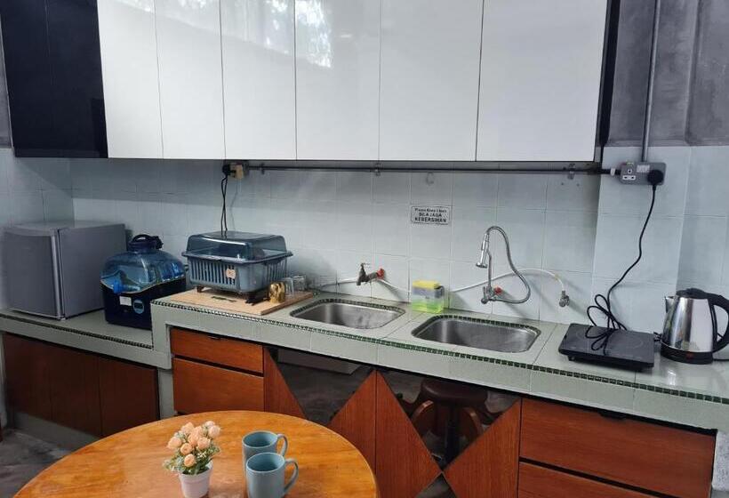 Pensão Lot 85 Seremban Town New Cozy Homestay Lobak