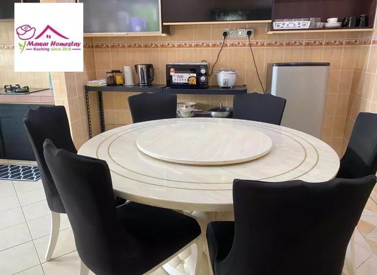 ペンション Mawar Homestay Kuching