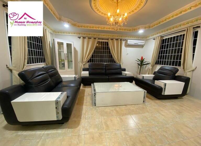 Pensjonat Mawar Homestay Kuching