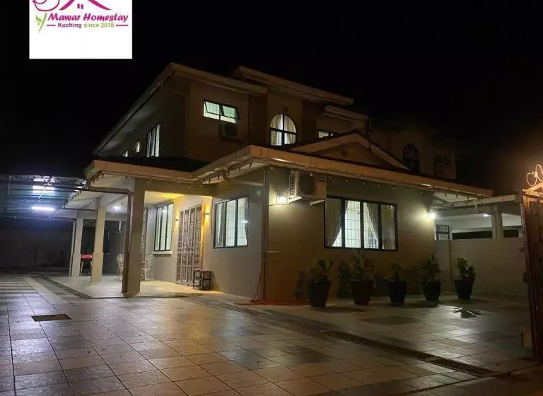 ペンション Mawar Homestay Kuching