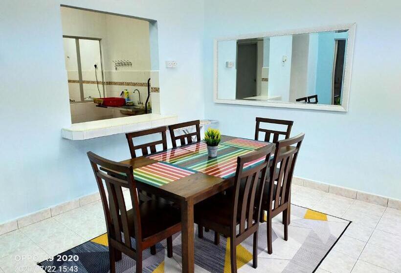 بنسيون Nasya Homestay Bandar Enstek