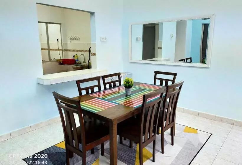 ペンション Nasya Homestay Bandar Enstek