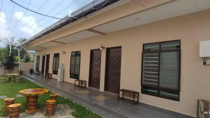 Majatalo Spacious Room In Gunung Ledang