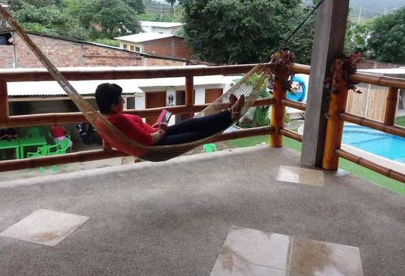 פנסיון Tres Stella Puerto Lopez