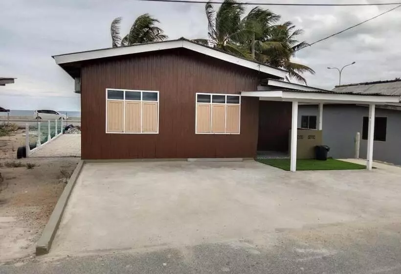 ペンション Waldan Homestsay Pantai Seberang Takir Unit D
