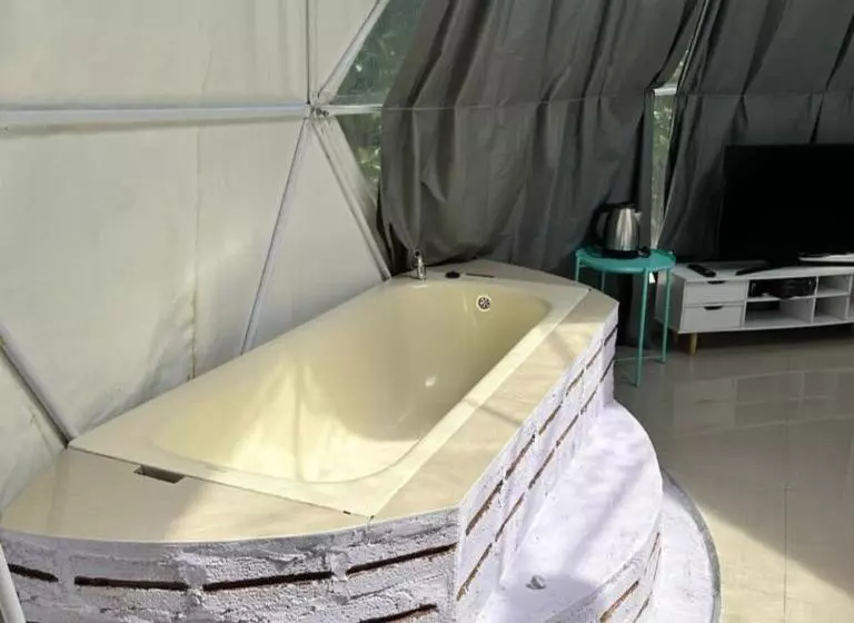 Lomakeskus Qowiy Village Langat