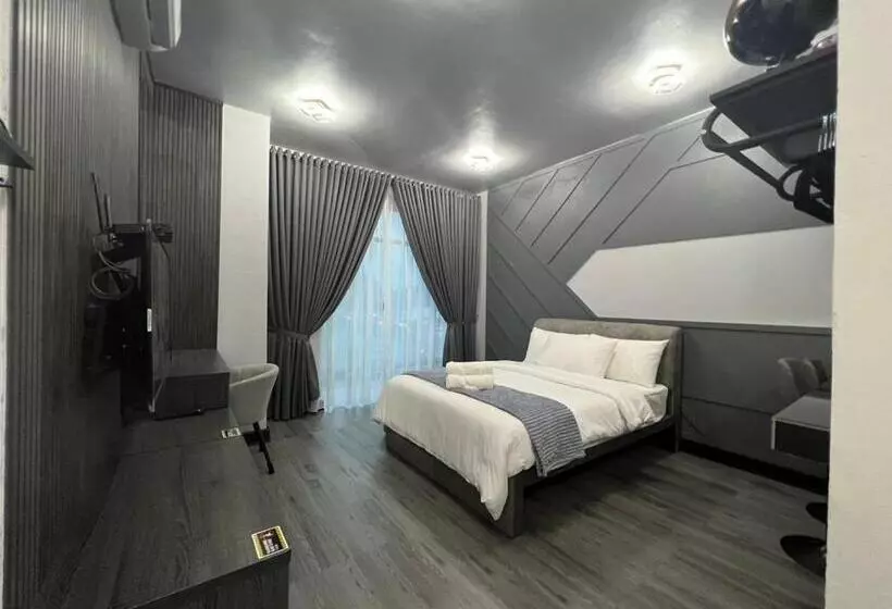 Samsara Studio Apartment With Pool