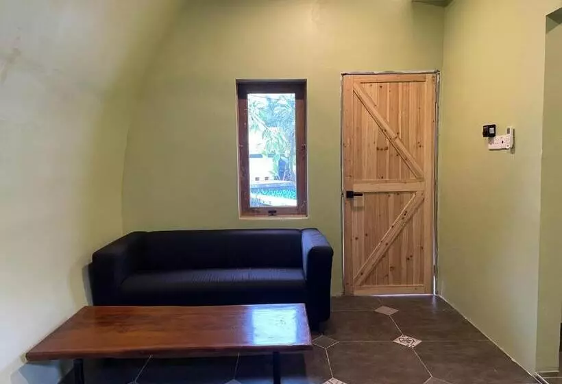 Villa Motel Mas Guesthouse