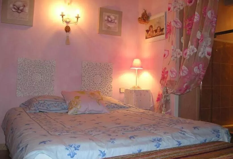 ベッドアンドブレックファースト Les Bruyeres Chambre D Hôte De Charme Calme Assuré