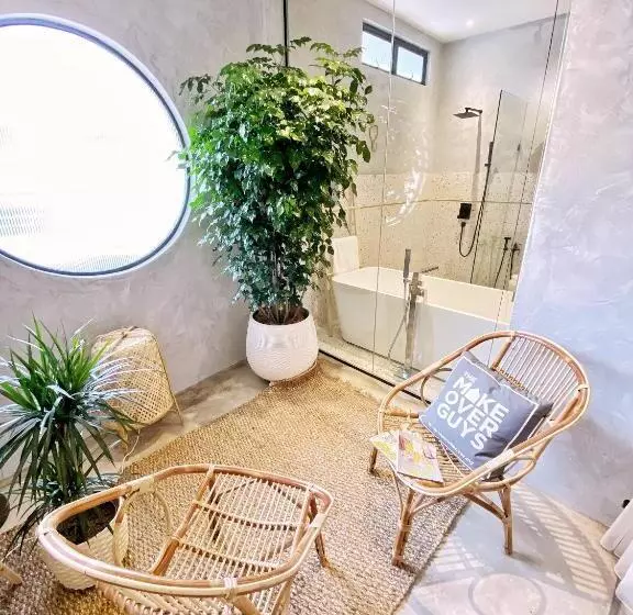 Hotelli One Heritage