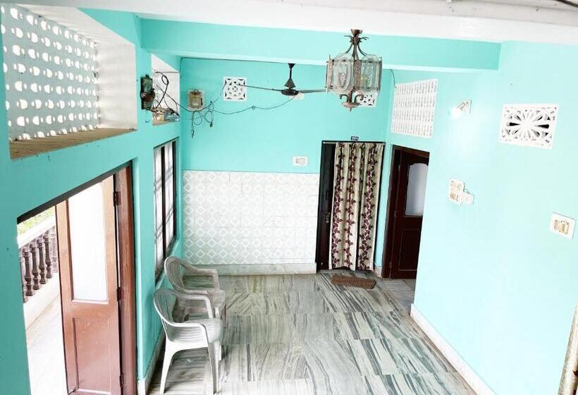 酒店 Radha Krishna