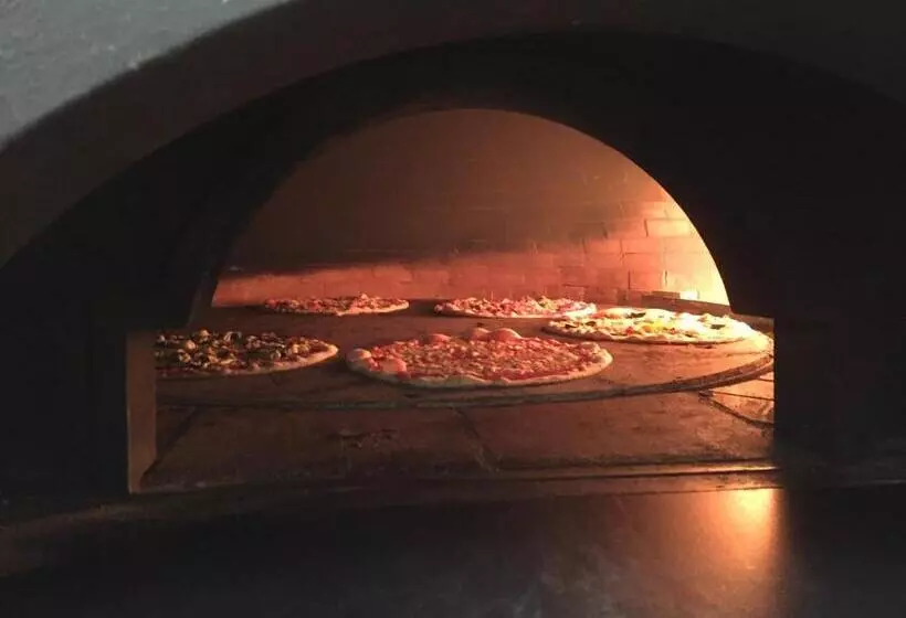 ホテル San Ferdinando