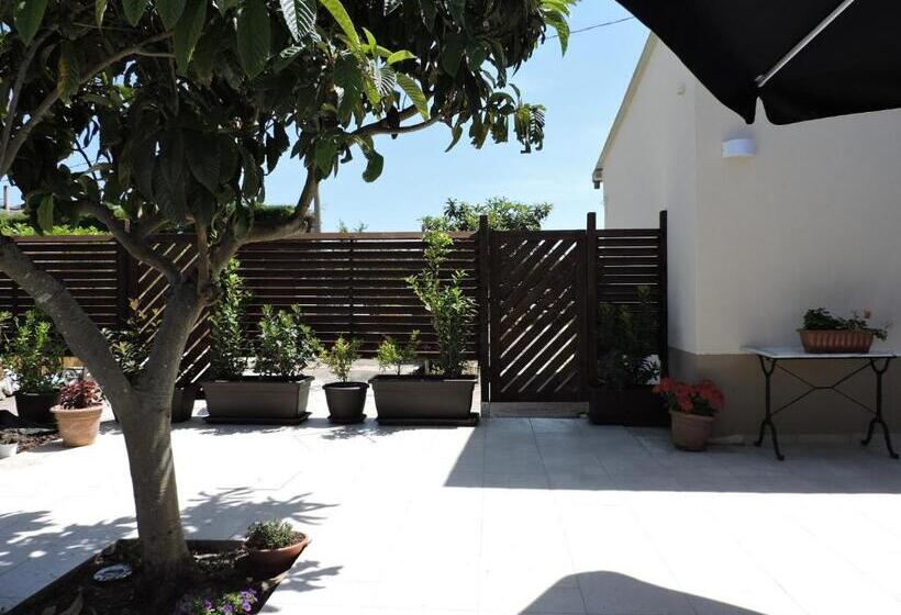 פנסיון B&b Latorraca