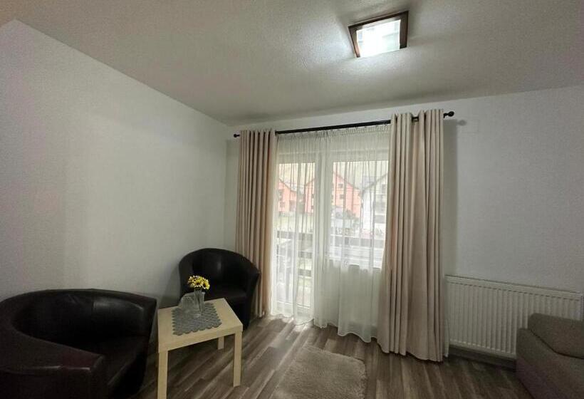 پانسیون Căsuța De Lângă Izvor