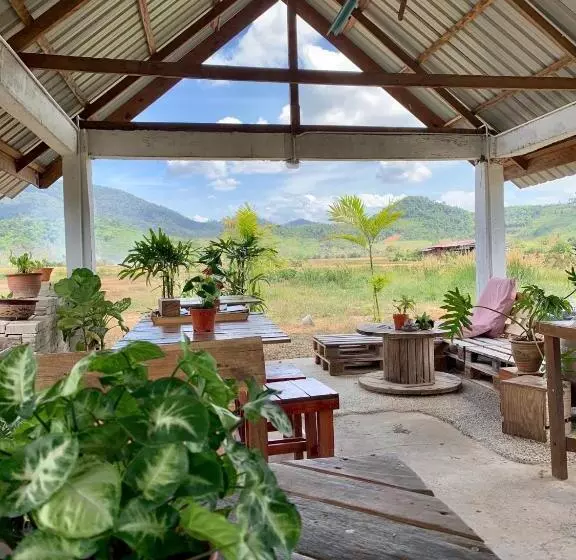 ペンション Kawah Padi Garden Villa Langkawi