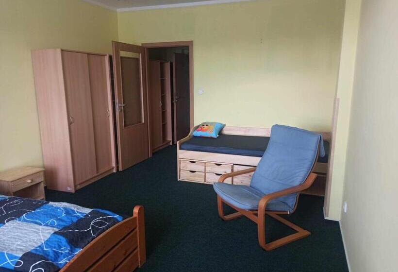 膳宿费 Pavilon V Ráji