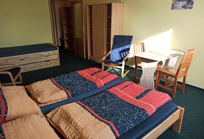 膳宿费 Pavilon V Ráji