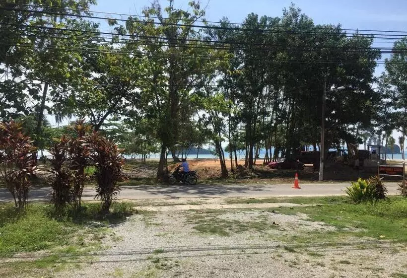 ユースホステル Daoh S Rooms & Scooters