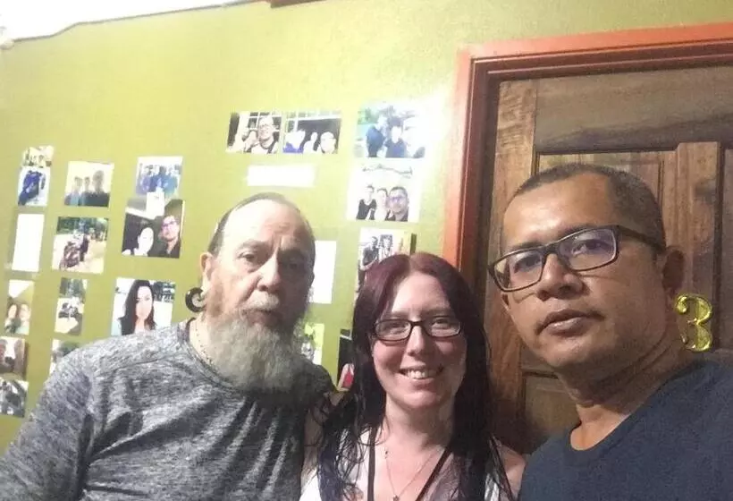 ユースホステル Daoh S Rooms & Scooters