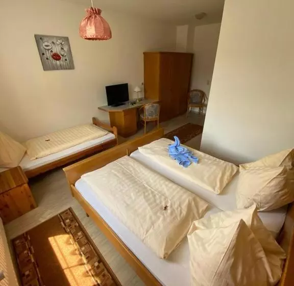 Retkeilymaja Gasthof Widenschek