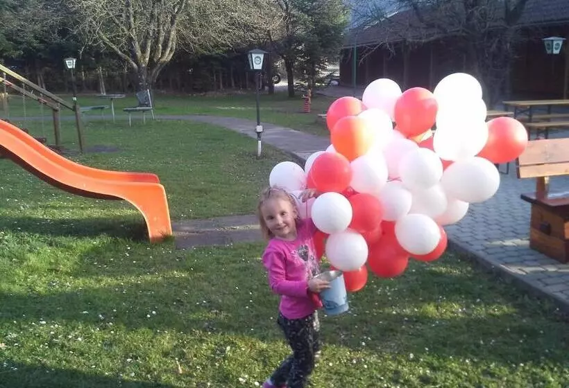 Retkeilymaja Gasthof Widenschek