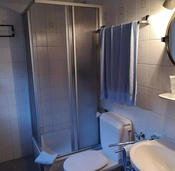 Retkeilymaja Gasthof Widenschek