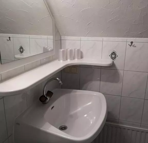 Retkeilymaja Gasthof Widenschek