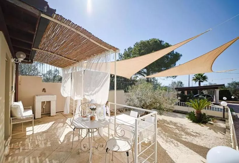 Aamiaismajoitus (B&B) Villa Delle Ulie By Vivimy
