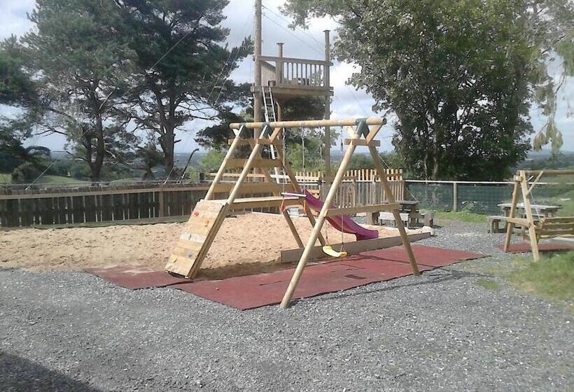 Green Adventure Ecohostel