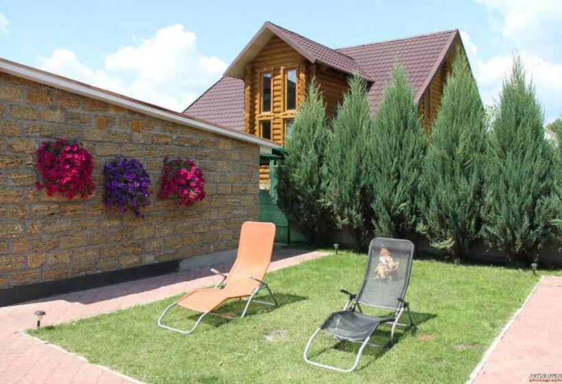 Отель Complex Mizh Triokh Ozer