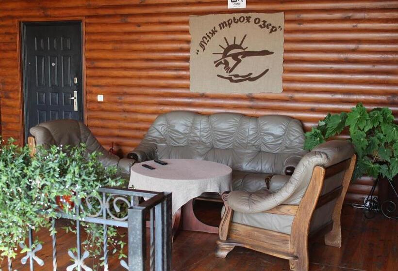 Отель Complex Mizh Triokh Ozer