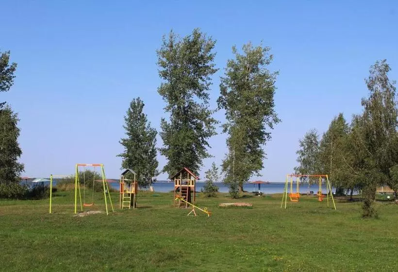 ホテル Complex Mizh Triokh Ozer
