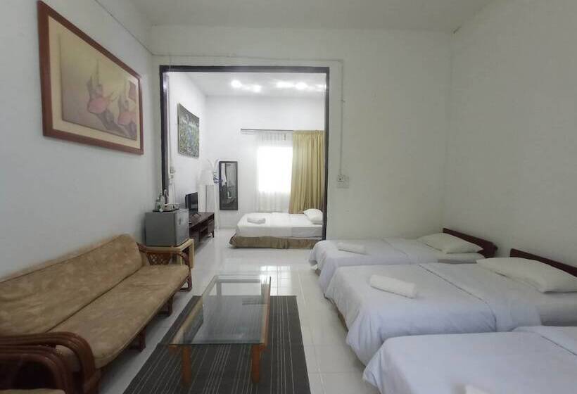 בית מלון כפרי Kurau Inn Farmstay