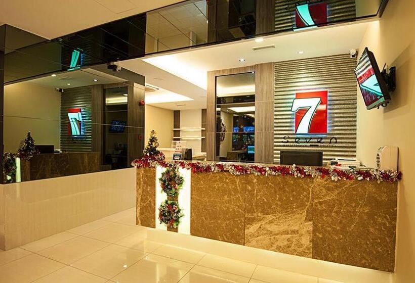 Отель Seven