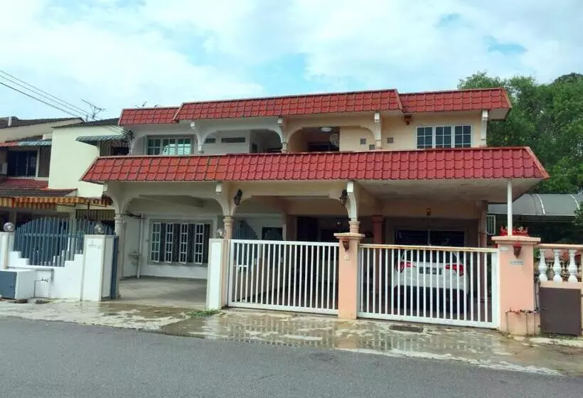 ペンション Bukit Tinggi, Klang  Cozy Home