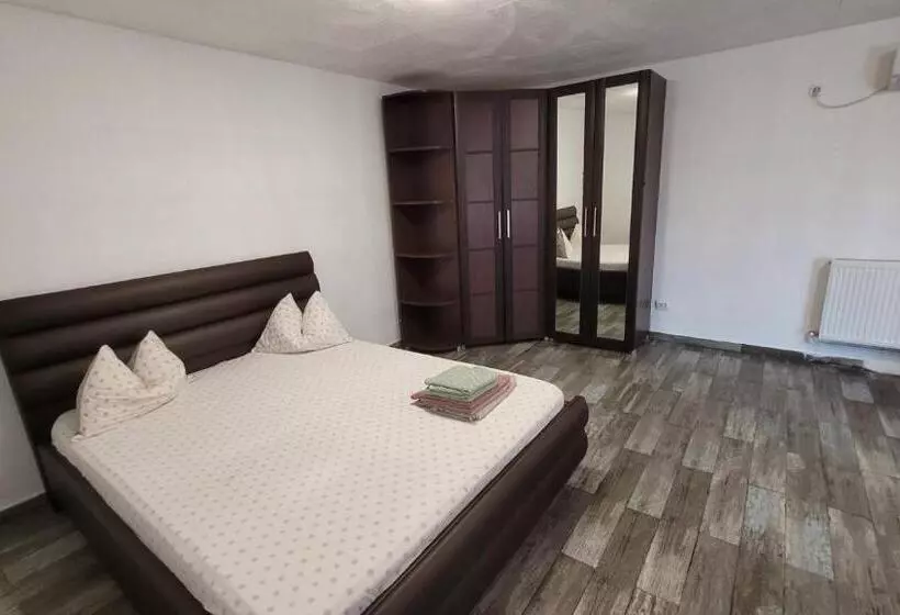 ペンション Casa Cristina Corbu