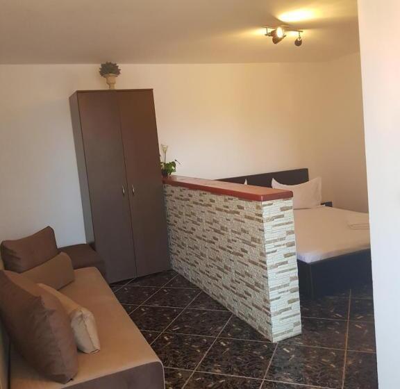 펜션 Casa Cristina Corbu