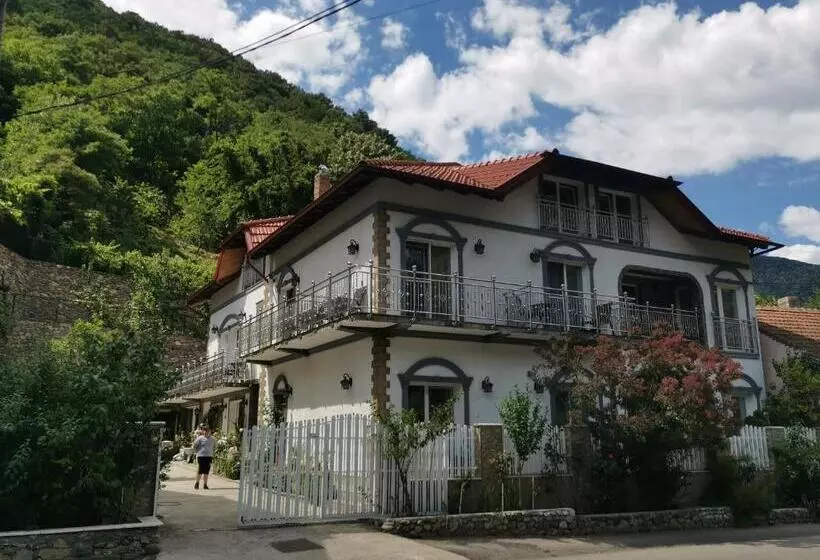 ペンション Casa Papava