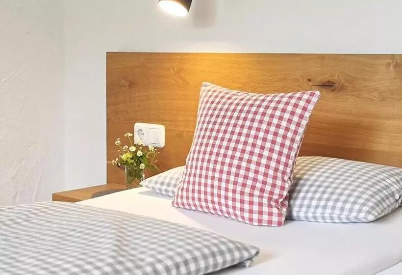 Majatalo Goldvogel Apartments