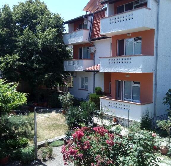 بنسيون Guesthouse Kolevi