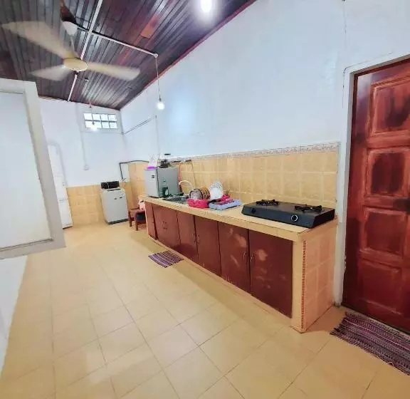 ペンション Homestay Kuala Terengganu One Stop 1