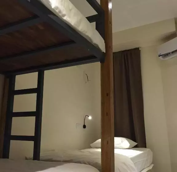 ペンション Kuree Hut