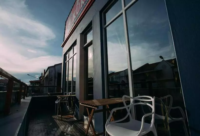 ペンション Kuree Hut
