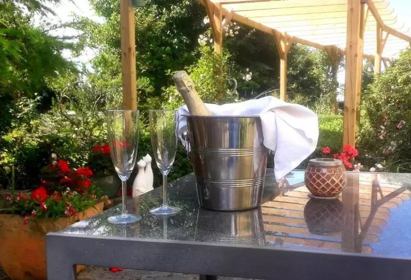 Majatalo Newlands Lodge