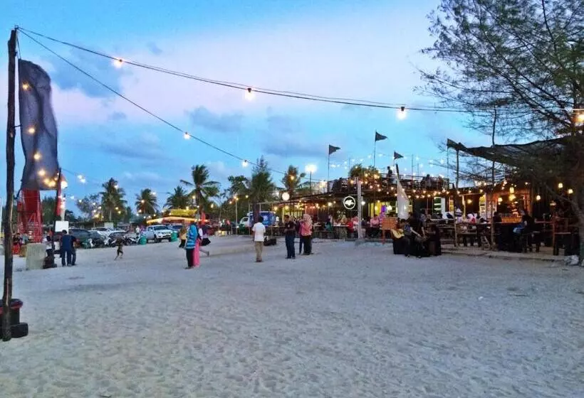 Majatalo Rumah Rehat Qnm Holidays