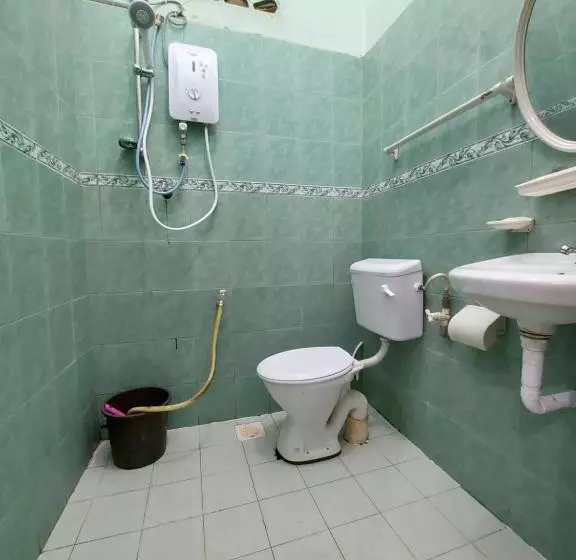 Majatalo Rumah Rehat Qnm Holidays