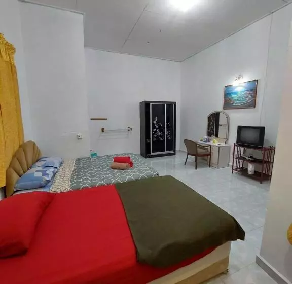 Majatalo Rumah Rehat Qnm Holidays